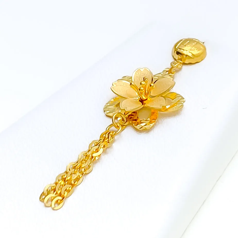 Beautiful 22K Gold Floral Pendant Set