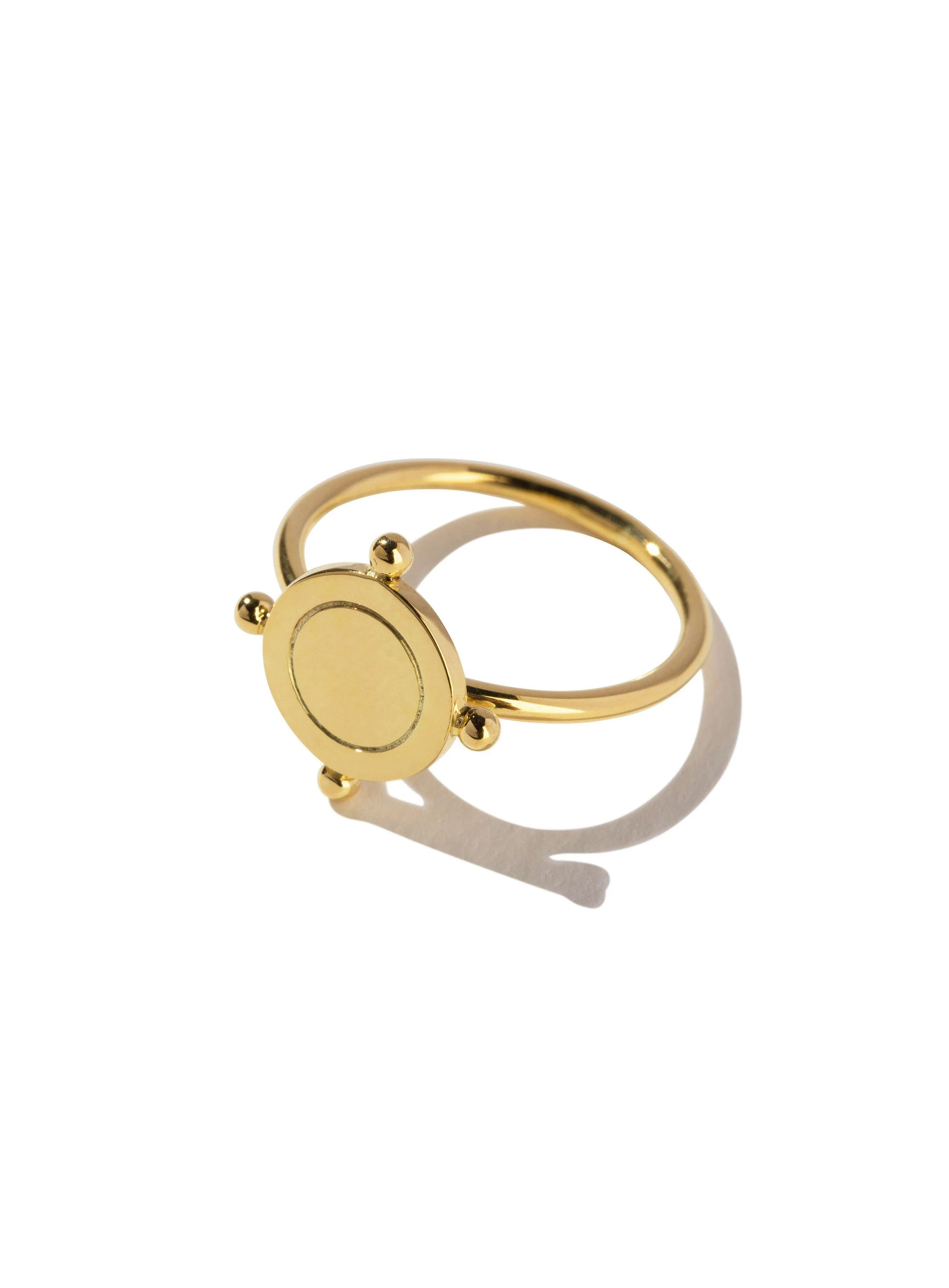 Blind Compass ring <br>Solid gold