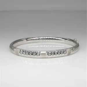 'Chow Tai Fook' Textured Platinum Bangle | 6" |