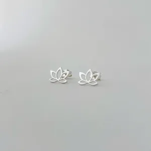 DELICATE LOTUS EARRINGS