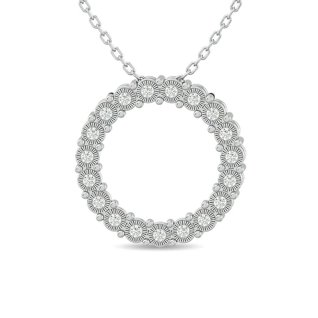 Diamond 1/6 ct tw Circle Fashion Pendant in Sterling Silver