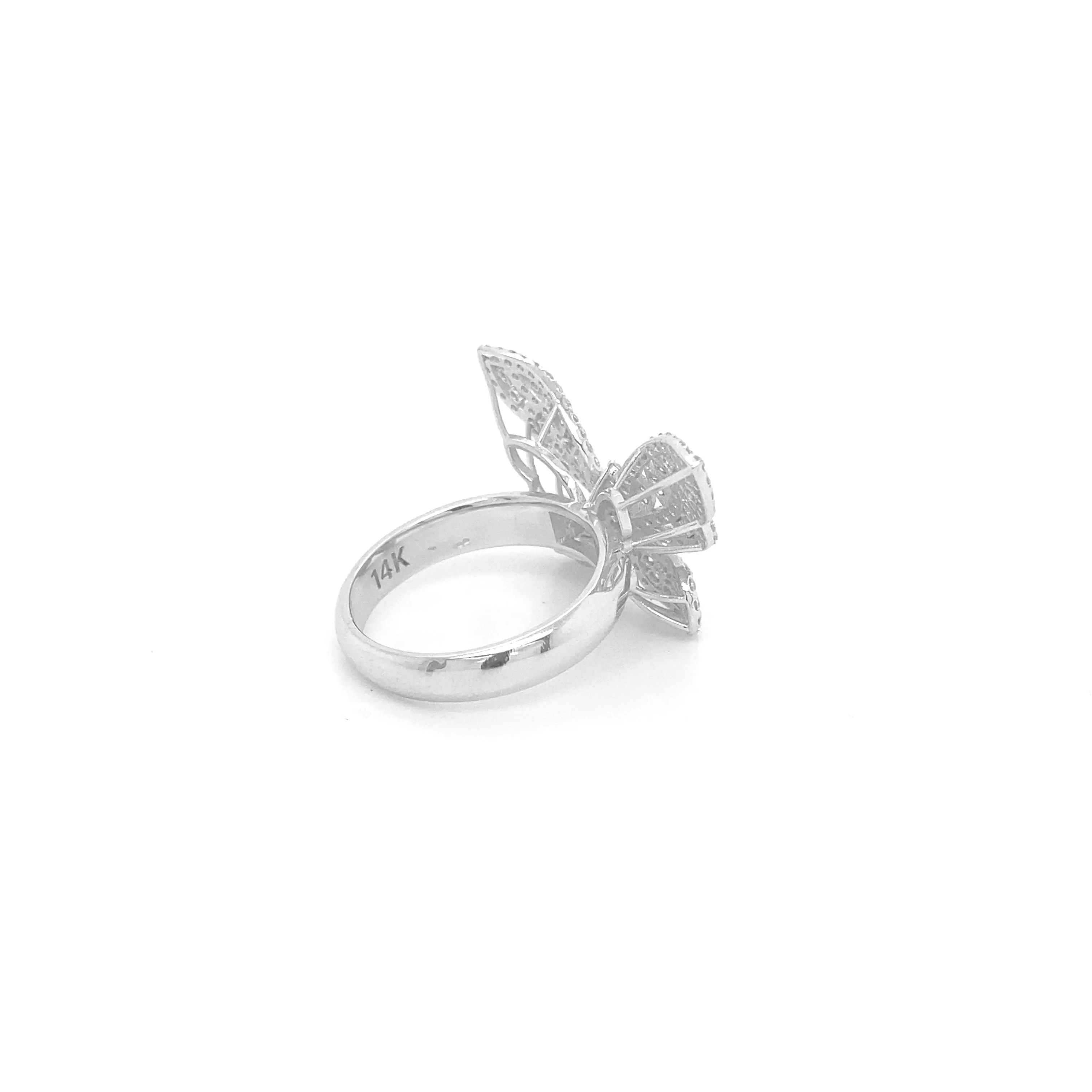 Diamond Butterfly White Gold Ring R014