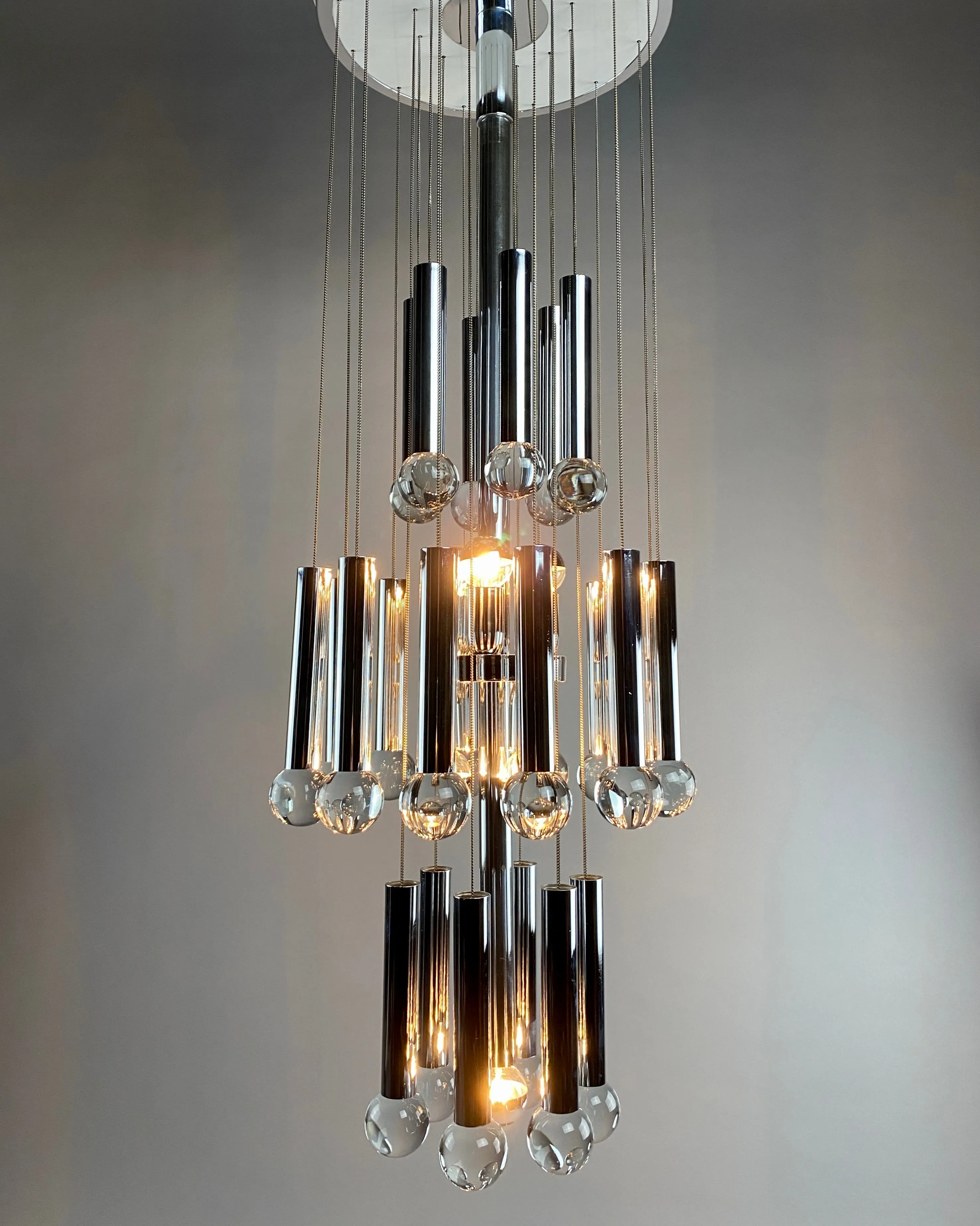 Mid Century Modern Chandelier by Gaetano Sciolari