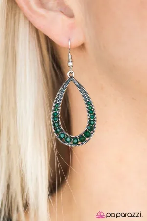 Paparazzi Earring ~ Cloudy With A Chance of SPARKLE - Green