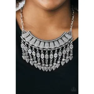 Paparazzi The Desert Is Calling - Silver Necklace