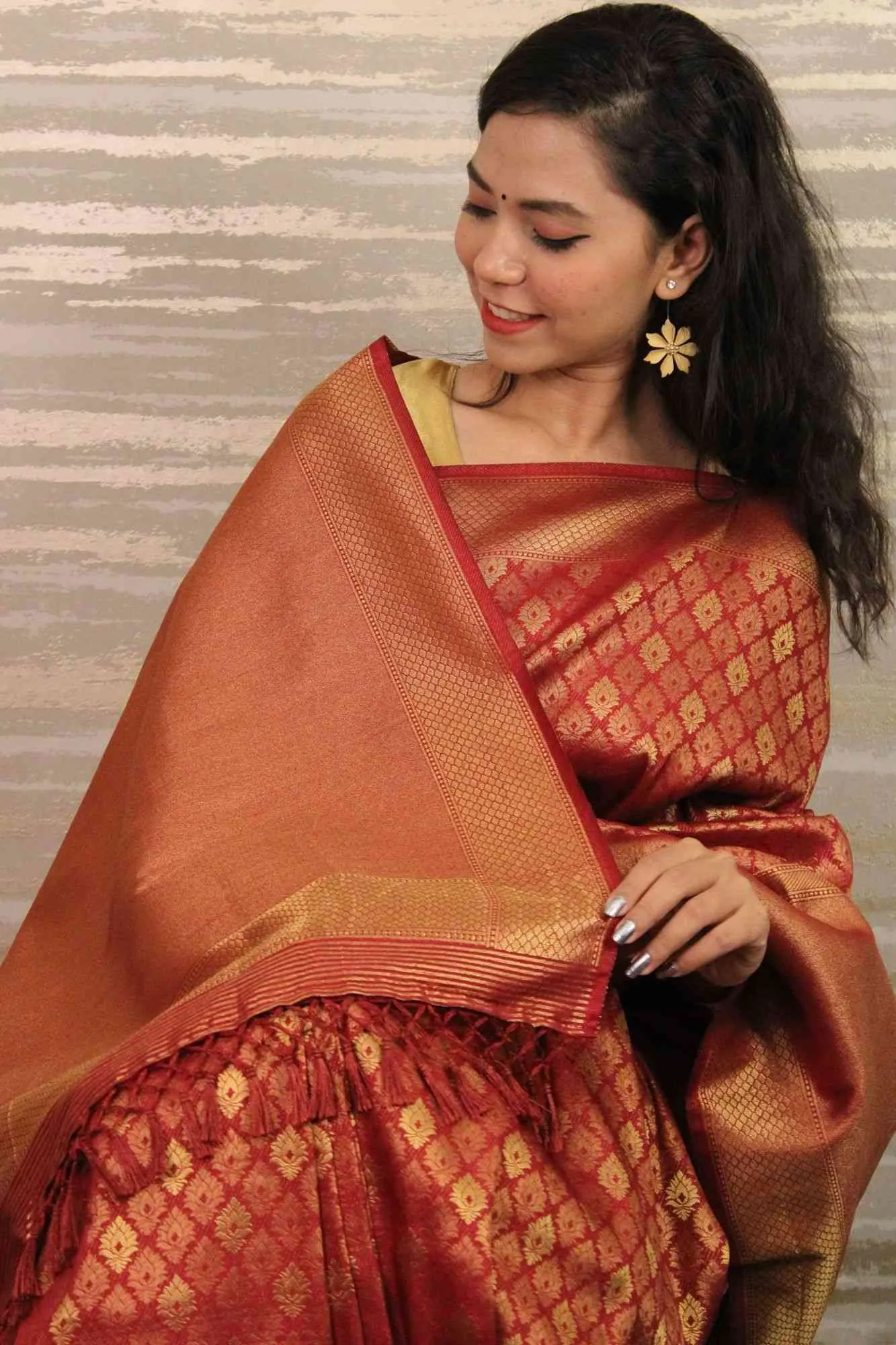 red kanjeevaram woven zari all over wrap in 1 minute saree