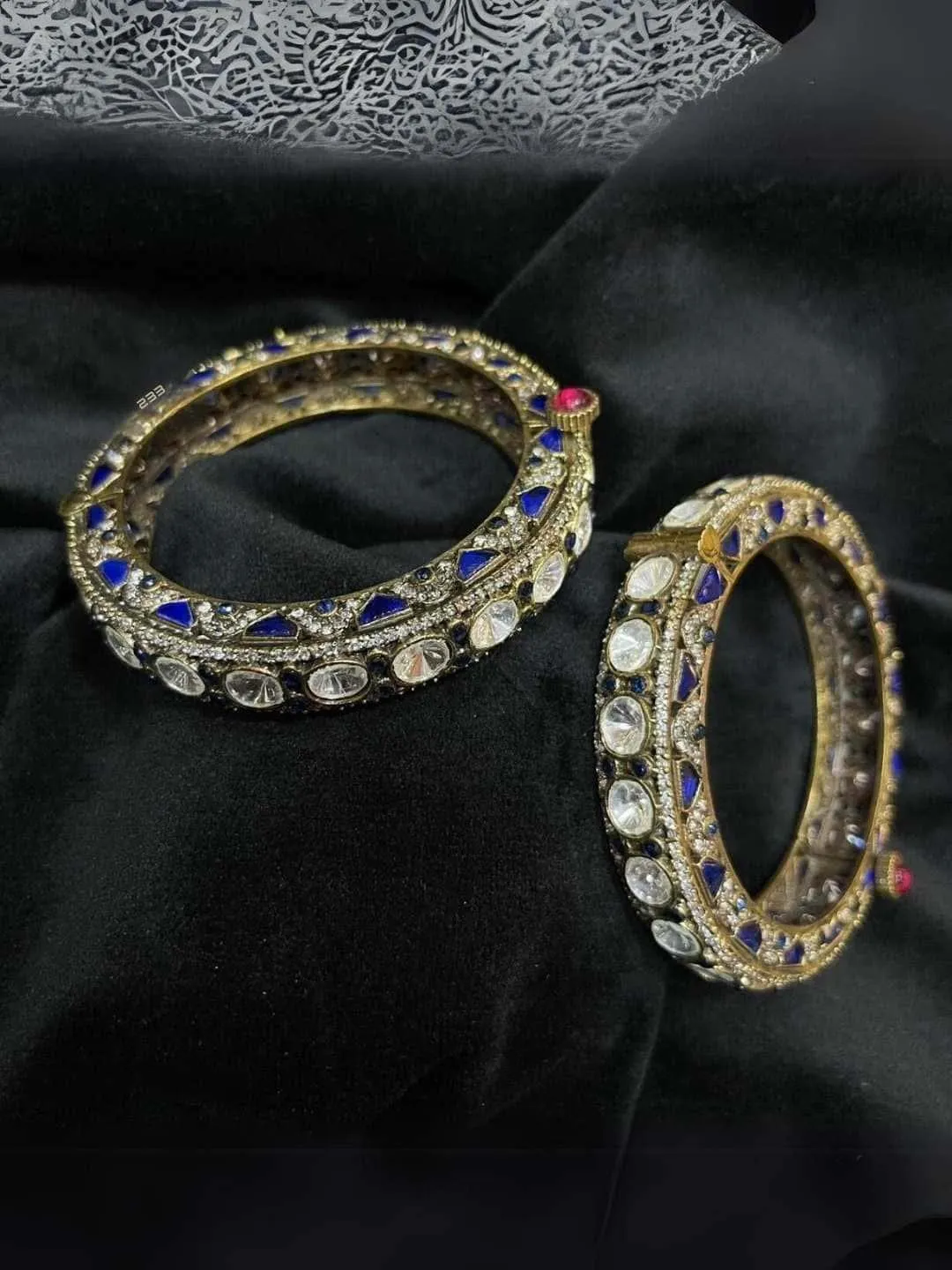 Royal Victorian Bangle Set