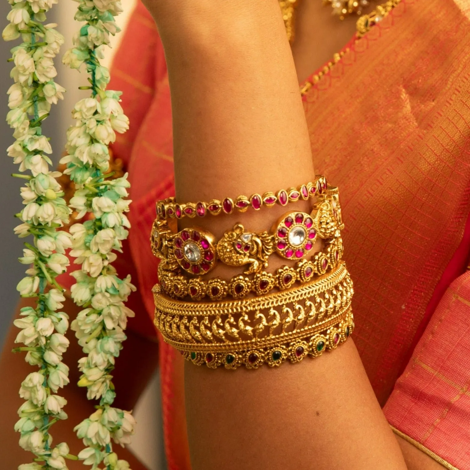 Umesha Antique Kempu Bangles