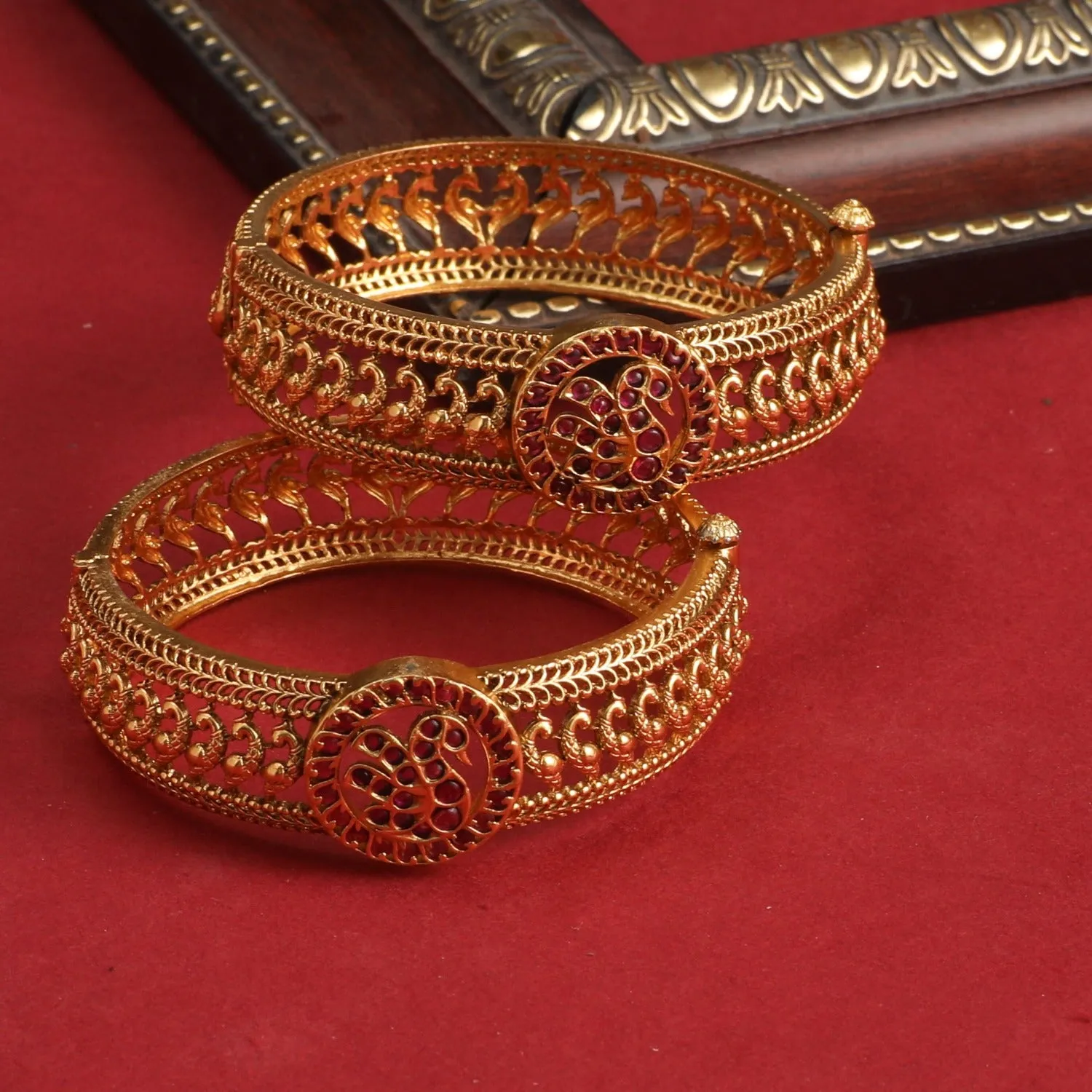 Umesha Antique Kempu Bangles